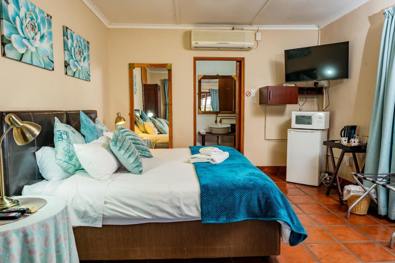 Riverbank Lodge Upington Exterior foto