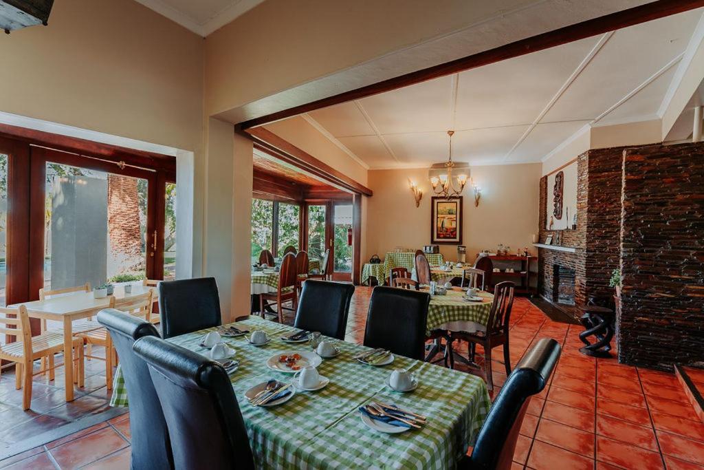 Riverbank Lodge Upington Exterior foto