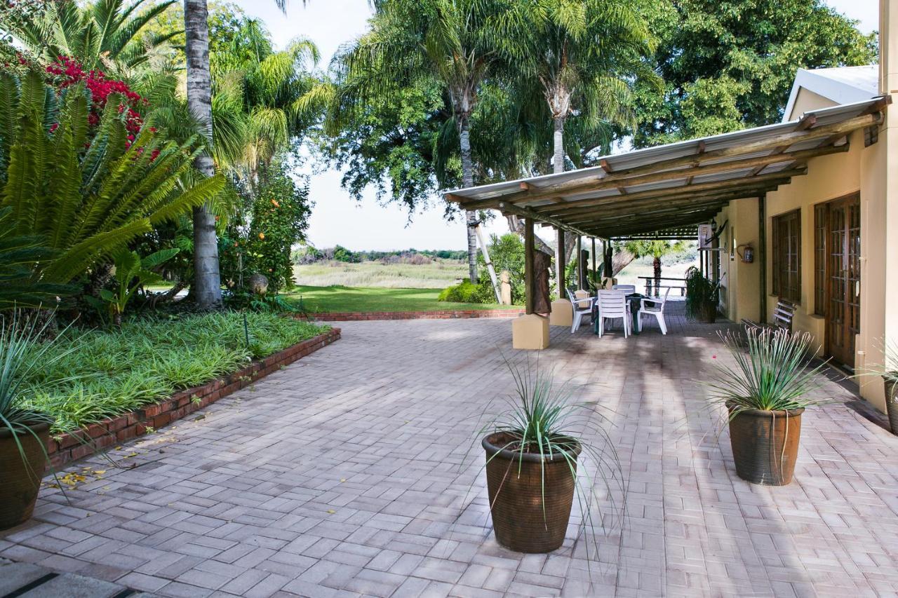 Riverbank Lodge Upington Exterior foto